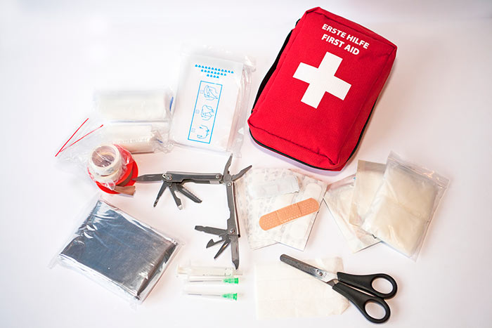 stout Meenemen Delegatie First Aid Kit Supplies You Must Have At Home | CareNow®